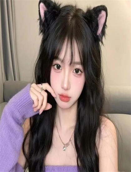 拍摄现场直击爬行异种：投资的金额规模与风险控制 揭示艺术创作的艰辛与快乐